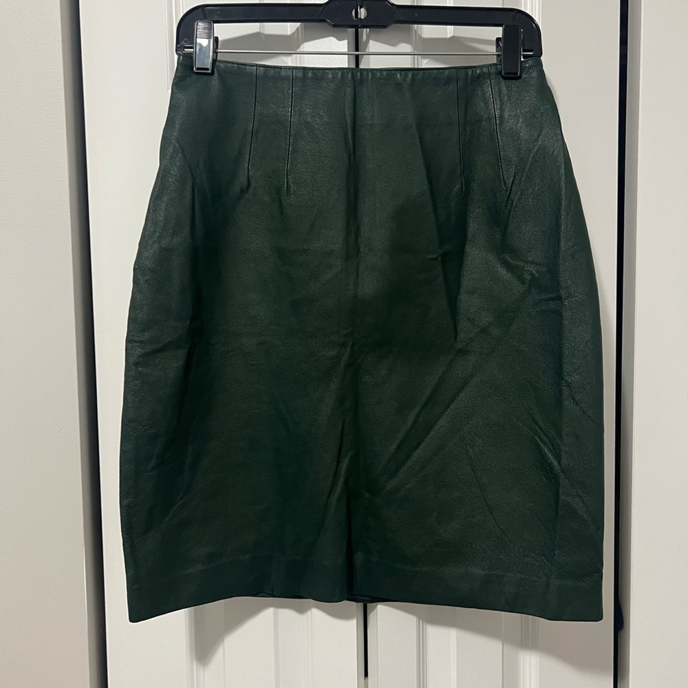 Elegant Green Leather Skirt